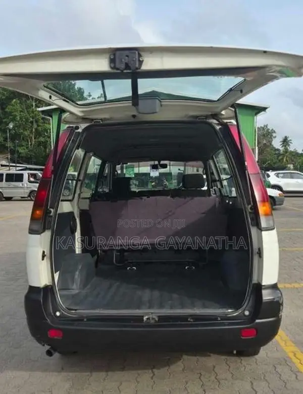 Toyota Noah CR41 1998