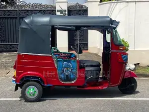 Bajaj RE ABQ 2017