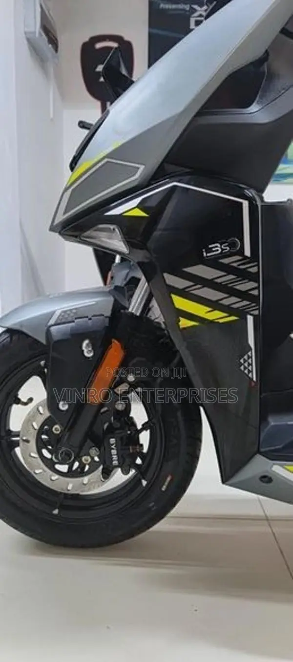 Hero Xoom Combat 2026