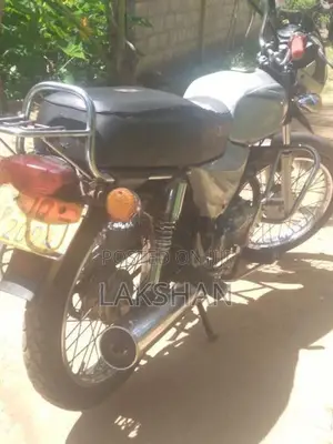 Bajaj Boxer 2005