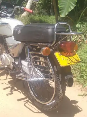 Bajaj Boxer 2005