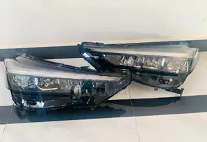 Vezel 2025 Headlights
