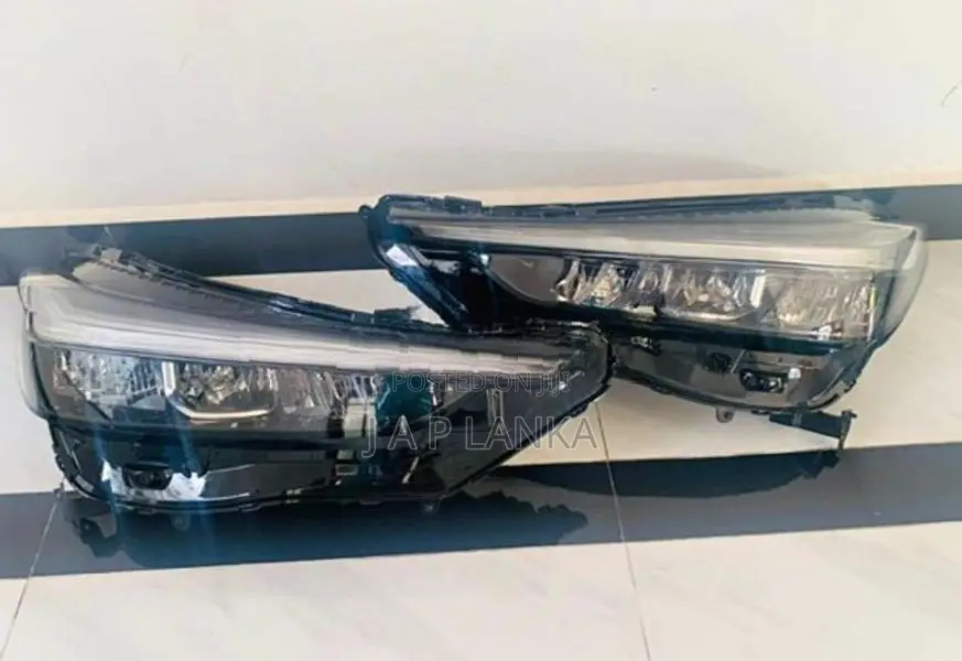 Vezel 2025 Headlights