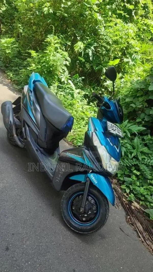 Yamaha Ray 2015