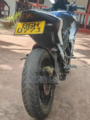 Bajaj Pulsar RS200 2018
