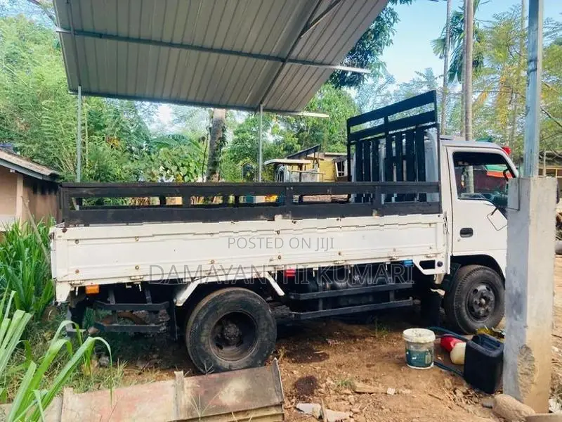 Isuzu Elf 2003