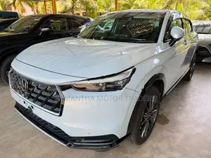 Honda Vezel Z Sunlight White 2025