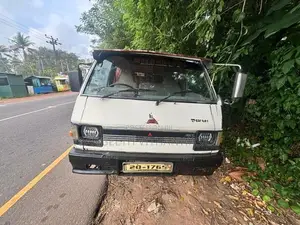 Mitsubishi L300 Mitusubishi 1983