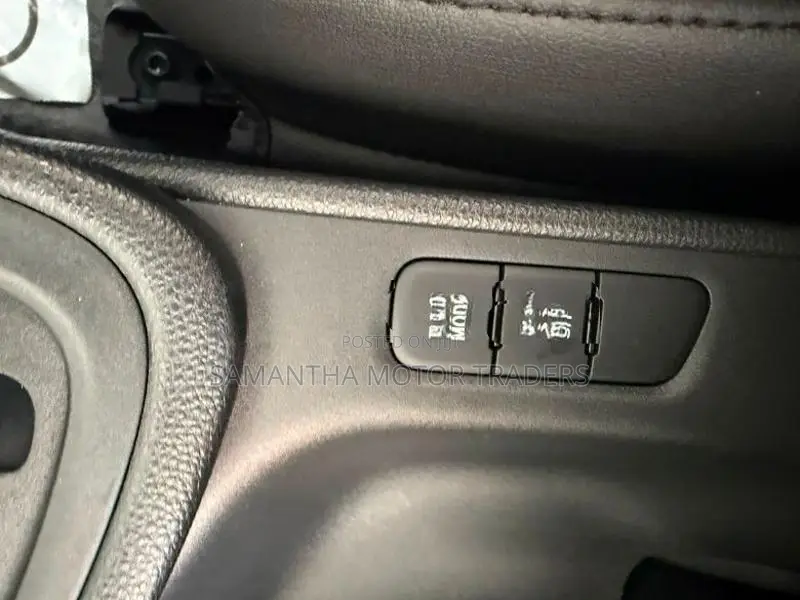 Toyota Yaris X Grade 2025