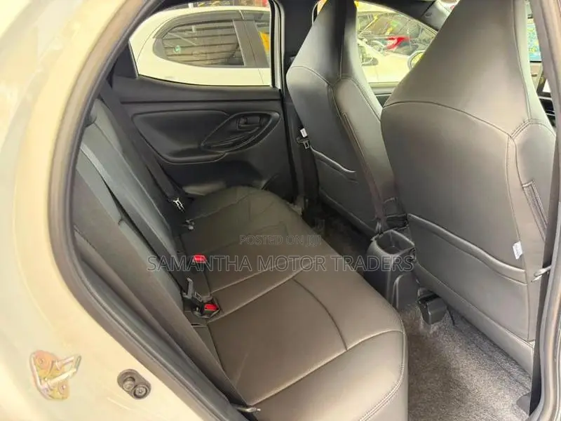 Toyota Yaris X Grade 2025