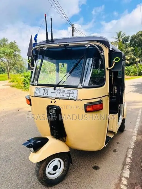 Bajaj RE 2004