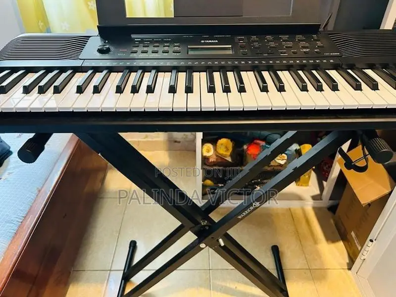 Yamaha PSR E283