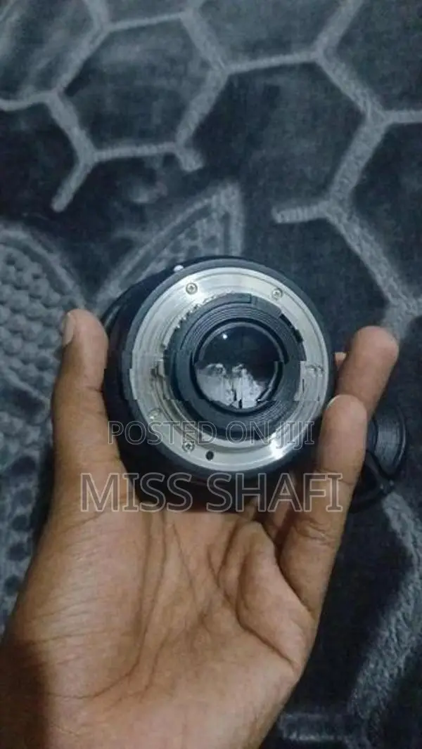50mm f1.8mm F Mount Lens