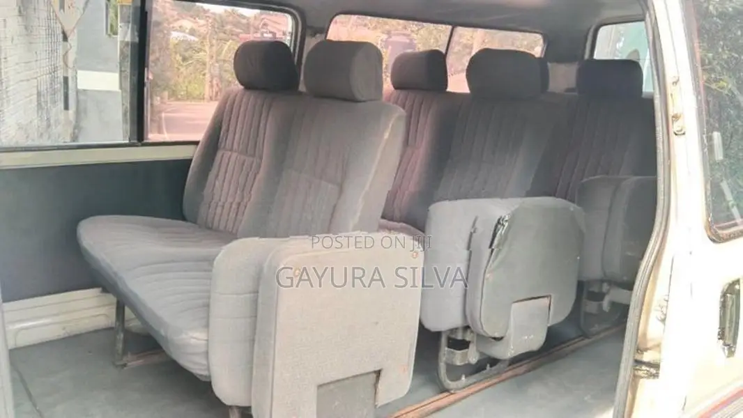 Toyota Hiace LH61V 1988