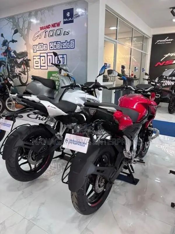 Bajaj Pulsar N160 Premium 2026