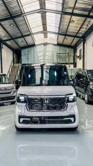 Honda N-Box custom 2024