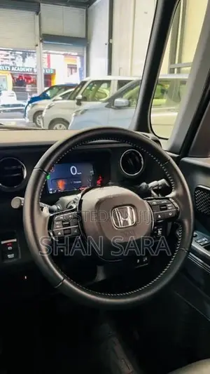 Honda N-Box custom 2024