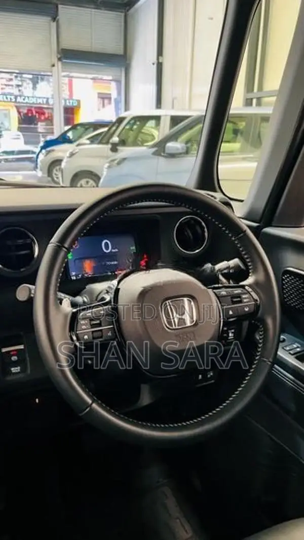 Honda N-Box custom 2024