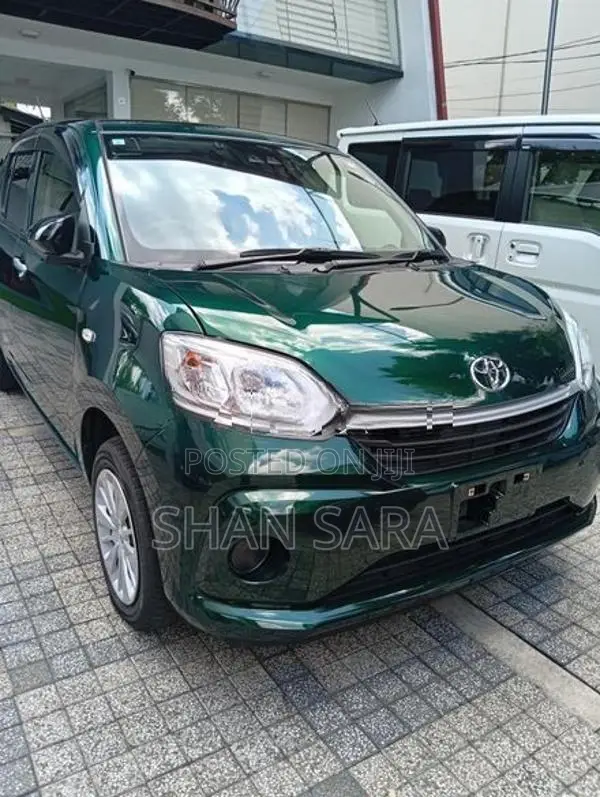 Toyota Passo X 2023