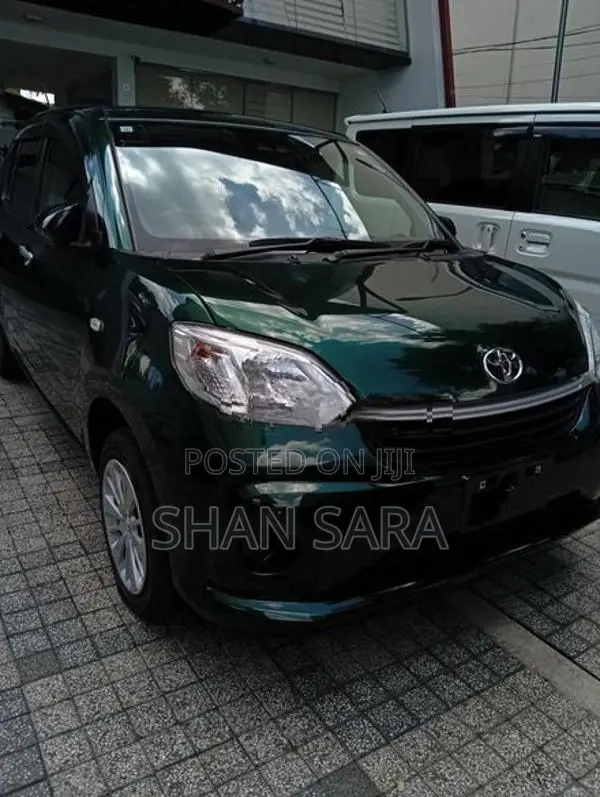 Toyota Passo X 2023