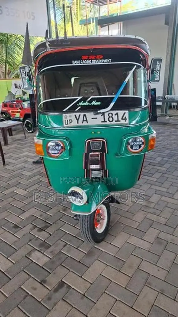 Bajaj RE 4 Strok 2010