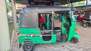 Bajaj RE 4 Strok 2011
