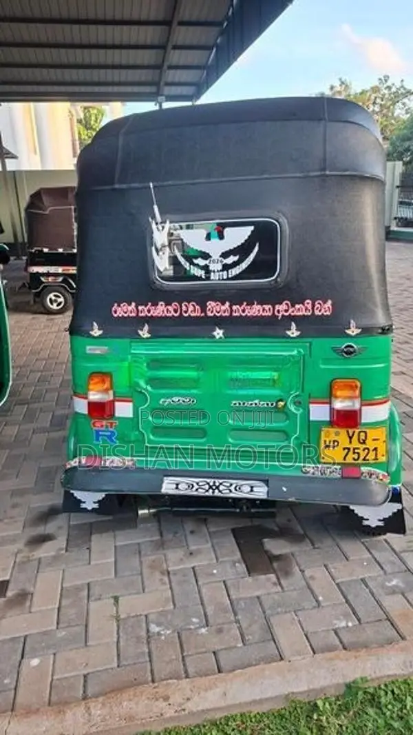 Bajaj RE 4 Strok 2011