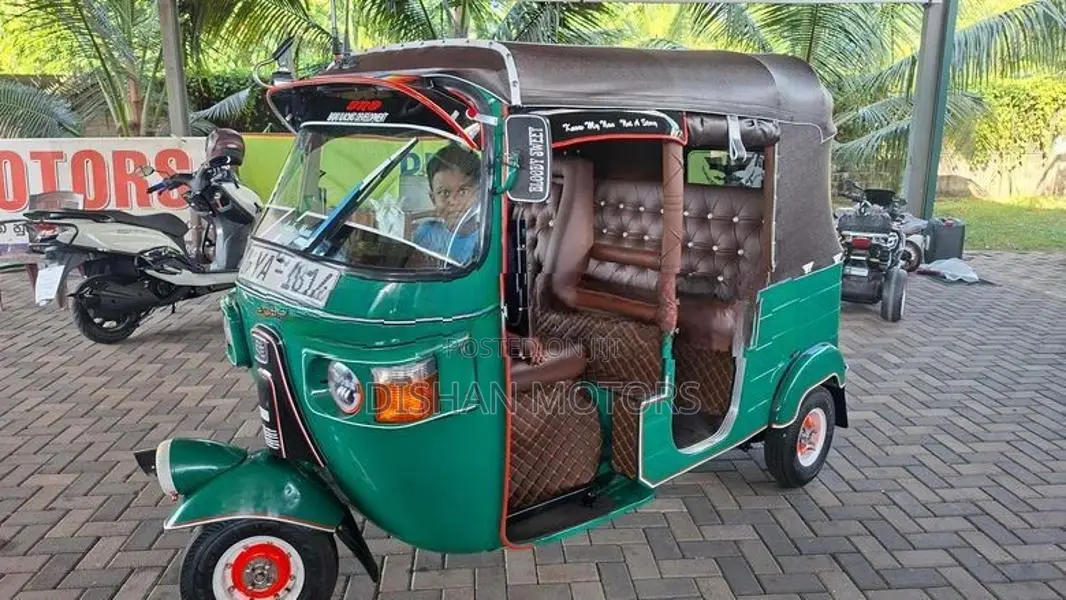 Bajaj RE 4 Strok 2010