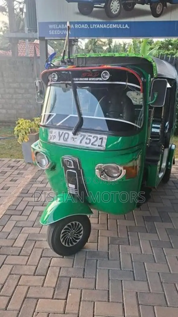 Bajaj RE 4 Strok 2011