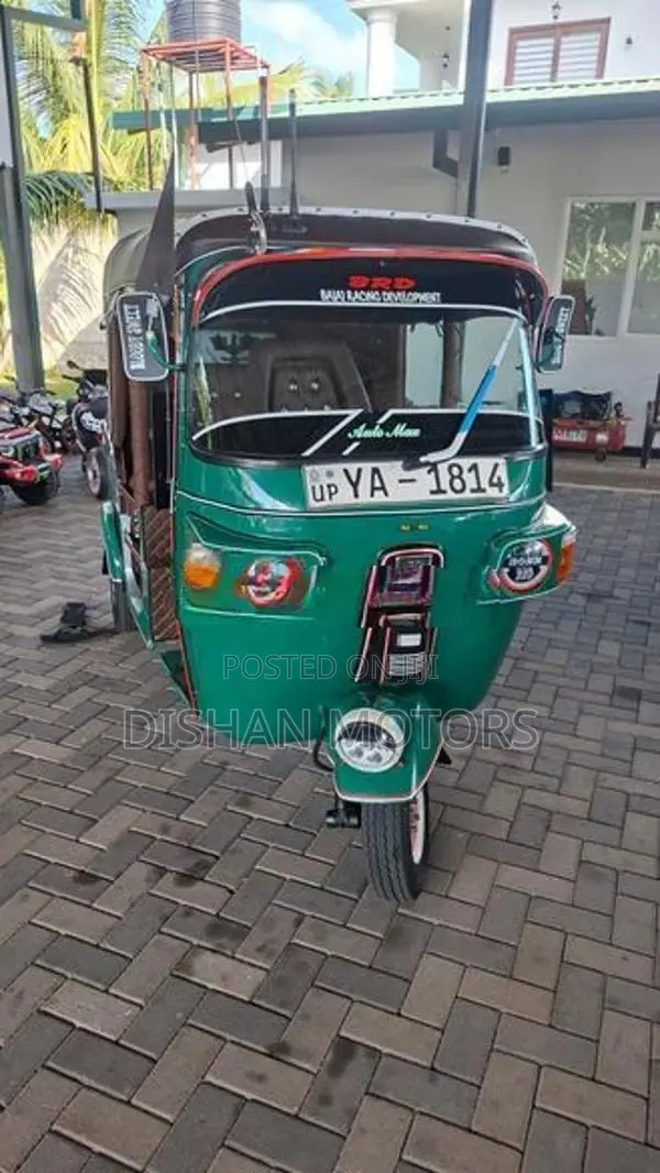 Bajaj RE 4 Strok 2010