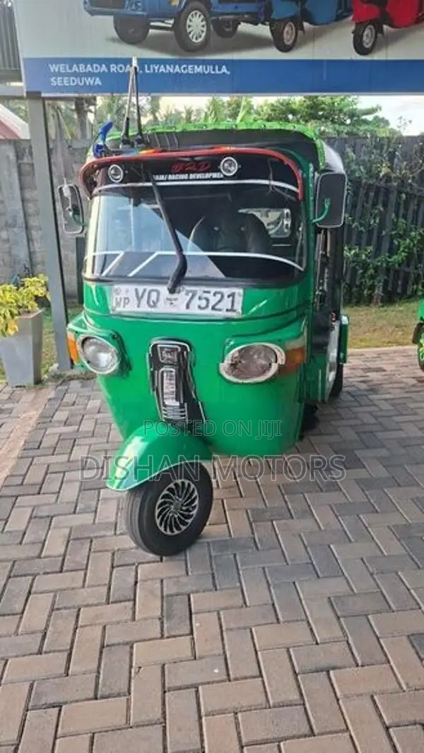 Bajaj RE 4 Strok 2011