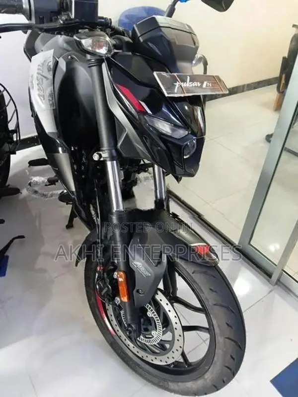 Bajaj Pulsar N160 2026