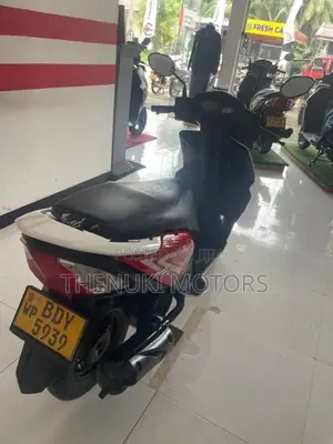 Honda Dio 2017
