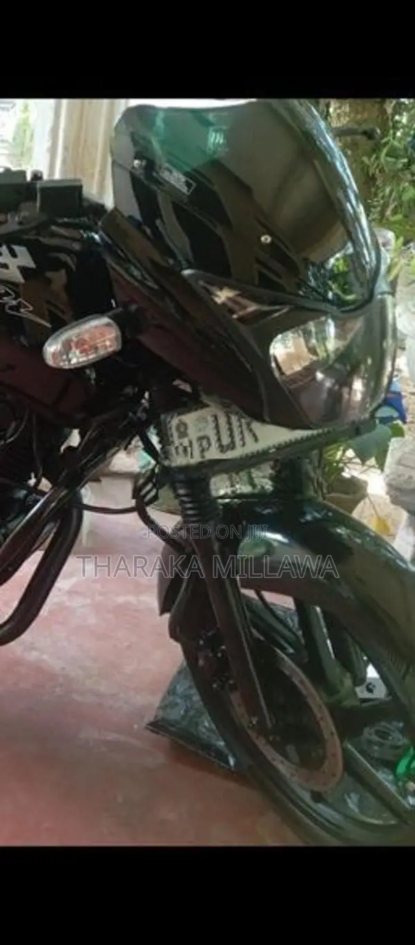 Bajaj Pulsar 180 2009