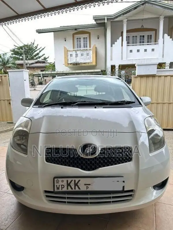 Toyota Vitz 2007