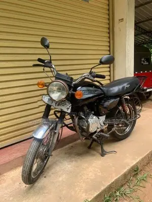 Bajaj Boxer BM 100 2012