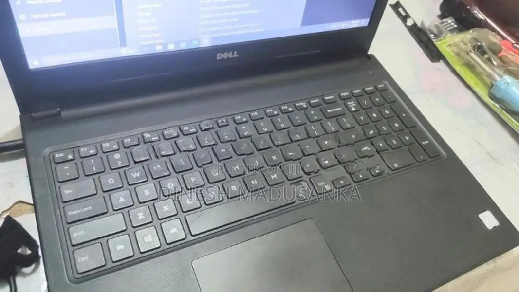 DELL I3 8GEN Laptop