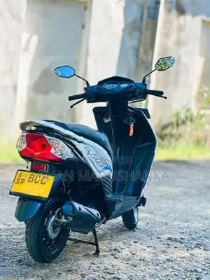 Honda Dio 2015