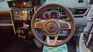 Toyota Roomy CUSTOM G 2024