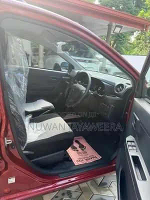 Daihatsu Mira 2025