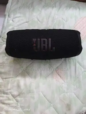 JBL Charge 5