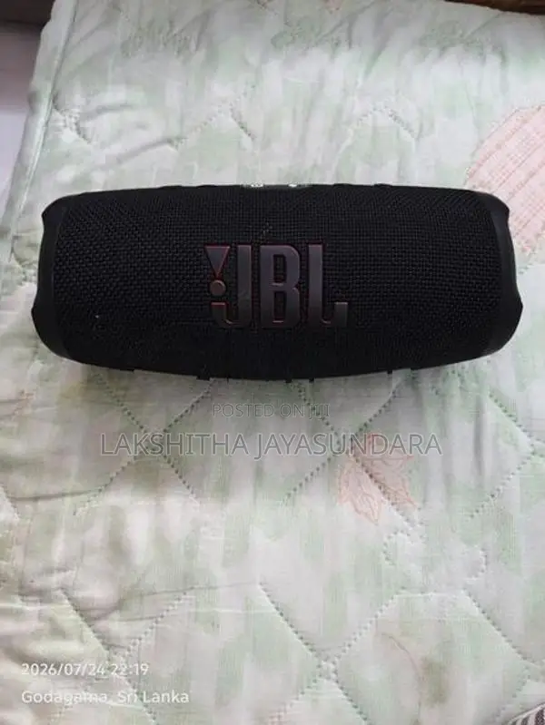 JBL Charge 5