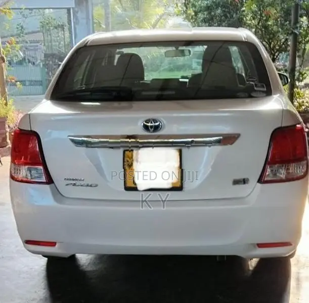 Toyota Axio 2014