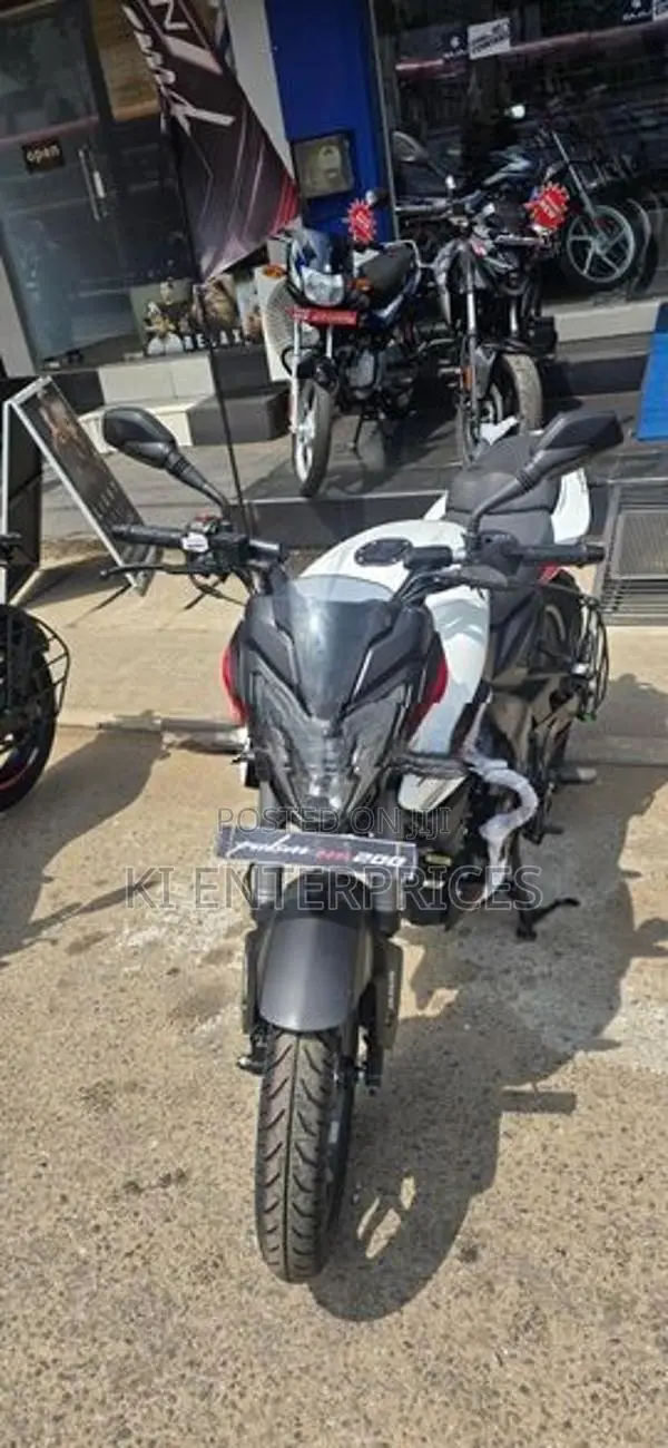 Bajaj Pulsar NS200 2026
