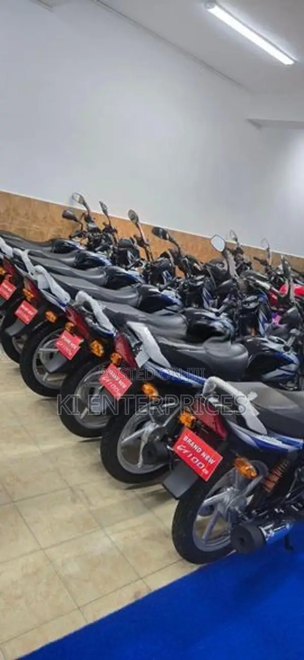 Bajaj CT100 2026