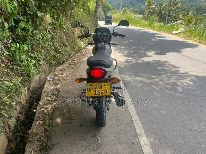 Bajaj Platina 2011