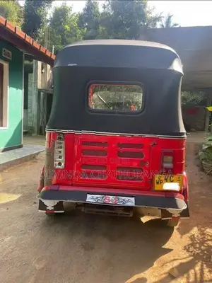 Bajaj RE 2010