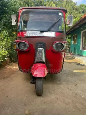 Bajaj RE 2010