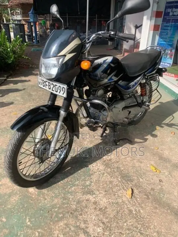 Bajaj CT100 2018