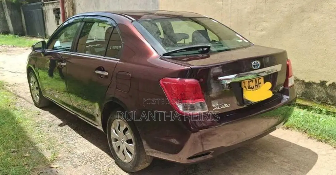 Toyota Axio 2015